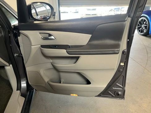 Used 2015 Honda Odyssey EX-L image 12