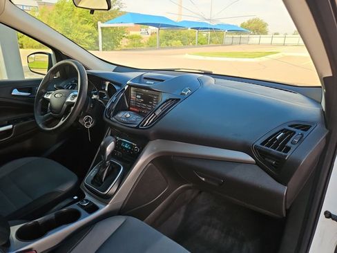 Used 2013 Ford Escape SE FWD image 21