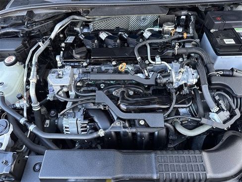 Used 2022 Toyota Corolla SE image 31