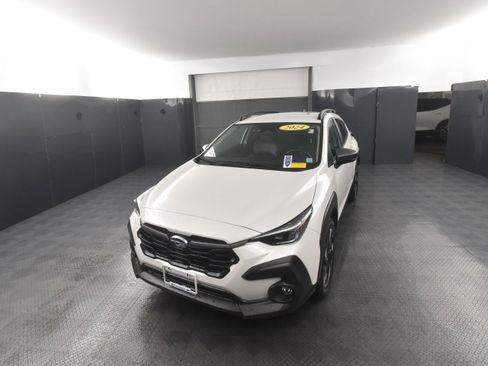 Used 2024 Subaru Crosstrek 2.5i Limited image 6