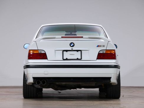 Used 1996 BMW M3 Coupe image 27