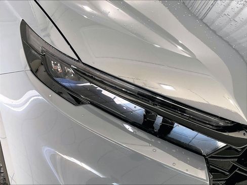 Used 2026 Honda CR-V TrailSport image 33