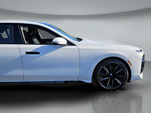 New 2026 BMW i7 eDrive50 w/ M Sport Package image 39