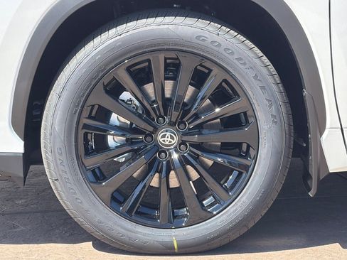 New 2026 Toyota Highlander XSE AWD/4WD image 35