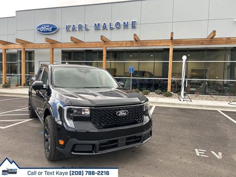 New 2025 Ford Maverick Lariat w/ Black Appearance Package AWD/4WD image 32