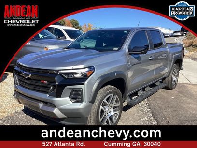 Used 2023 Chevrolet Colorado Z71 w/ Z71 Convenience Package 2