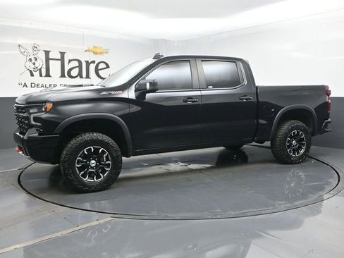 Used 2023 Chevrolet Silverado 1500 ZR2 image 32