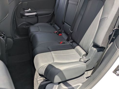 Used 2024 Mercedes-Benz EQB 250+ image 15