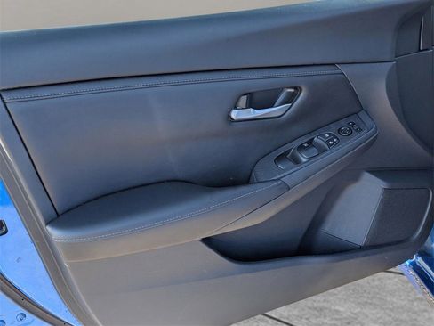 Used 2022 Nissan Sentra SV image 15