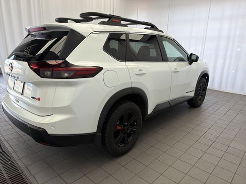 Used 2025 Nissan Rogue SV w/ Rock Creek Premium Package AWD/4WD image 4