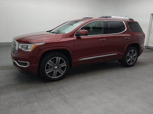 Used 2017 GMC Acadia Denali w/ Technology Package FWD image 2