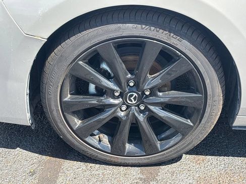 Used 2024 MAZDA MAZDA3 s FWD image 25