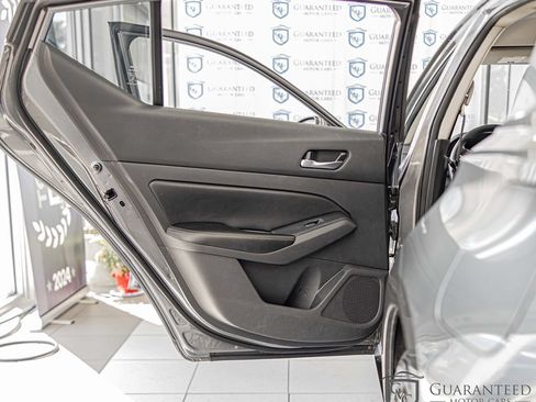 Used 2022 Nissan Altima 2.5 SV FWD image 30