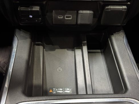 Used 2020 GMC Sierra 2500 AT4 w/ AT4 Premium Package image 38