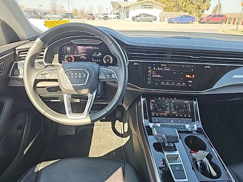 Used 2023 Audi Q8 Premium Plus w/ Premium Plus Package image 2