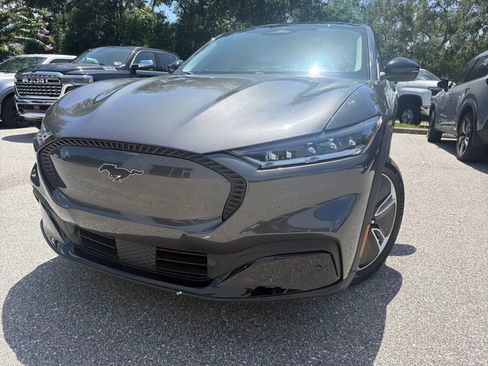 Used 2022 Ford Mustang Mach-E Select RWD image 3