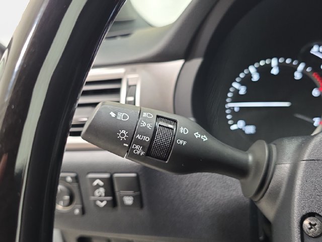 Used 2023 Lexus GX 460 Premium w/ Premium Package AWD/4WD image 25