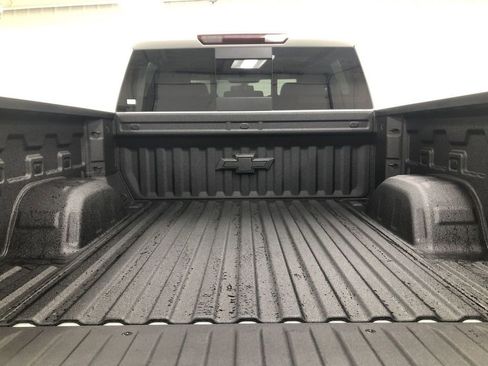 Used 2020 Chevrolet Silverado 1500 LTZ image 23