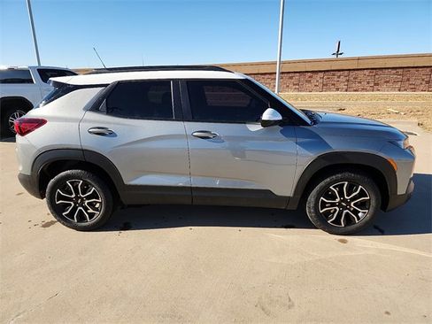 Used 2023 Chevrolet TrailBlazer ACTIV image 5