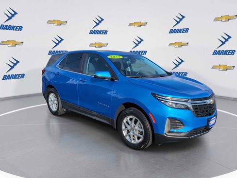 Used 2024 Chevrolet Equinox LT image 2