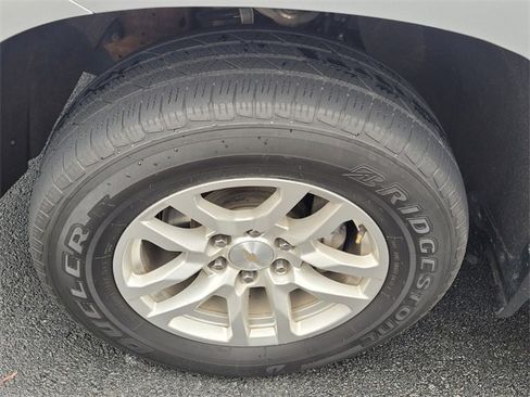 Used 2022 Chevrolet Silverado 1500 LT image 3