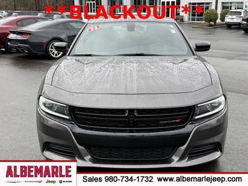 Used 2023 Dodge Charger SXT w/ Blacktop Package image 9
