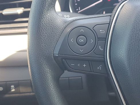 Used 2019 Toyota Camry LE image 33