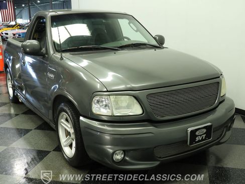 Used 2003 Ford F150 Lightning RWD image 15