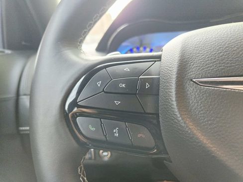 Certified 2023 Chrysler 300 C RWD image 22