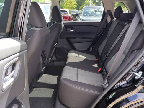 New 2026 Nissan Rogue SV FWD image 8