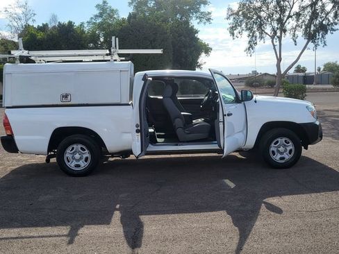 Used 2015 Toyota Tacoma 2WD Access Cab image 24