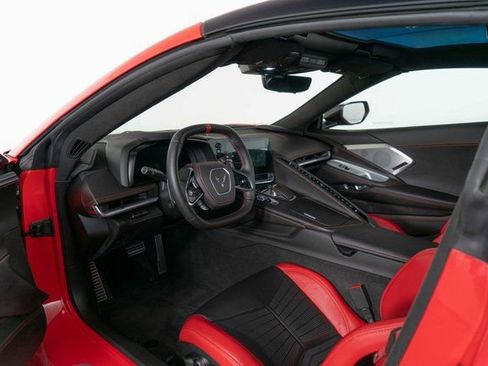 Used 2021 Chevrolet Corvette Stingray Premium Cpe w/ 3LT image 16