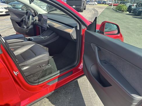 Used 2021 Tesla Model Y Long Range AWD/4WD image 20