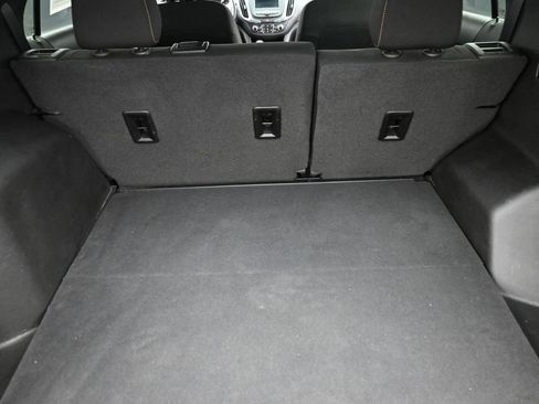 Used 2021 Chevrolet Equinox LT FWD image 11