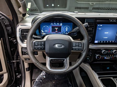 Used 2026 Ford F450 Platinum w/ Platinum Plus Package image 19