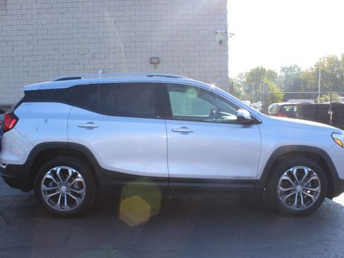 Used 2021 GMC Terrain SLT w/ Infotainment Package II image 6