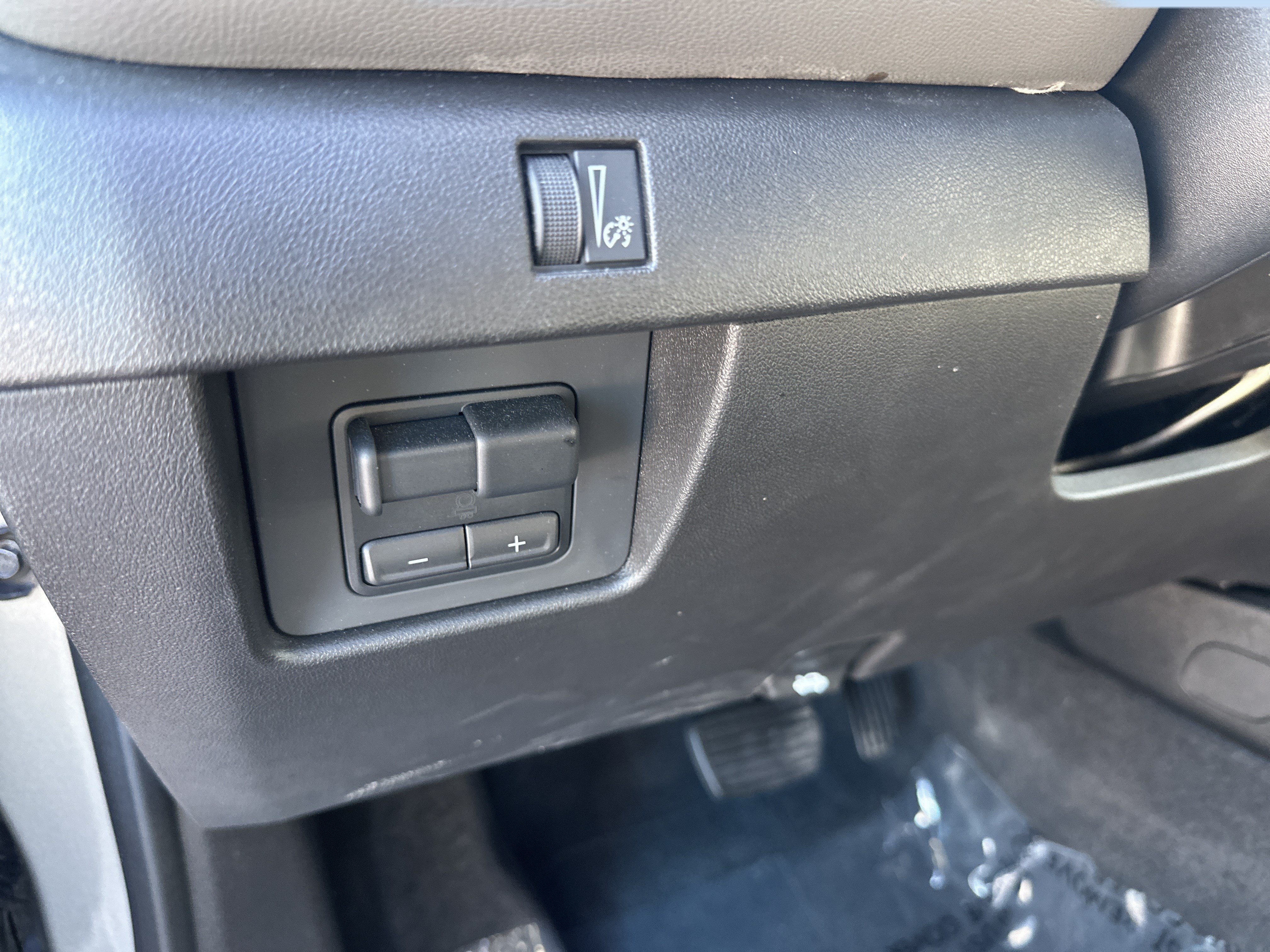 Certified 2024 Chevrolet Colorado ZR2 w/ ZR2 Convenience Package III AWD/4WD image 11