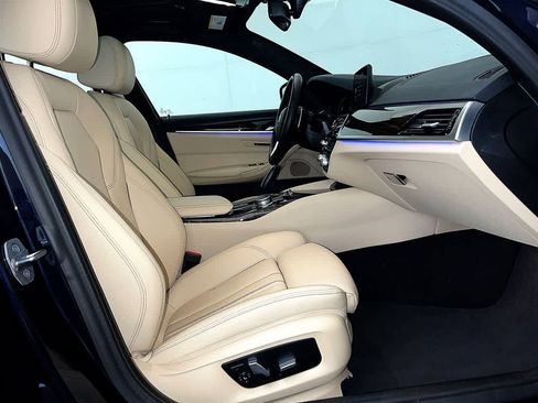 Used 2020 BMW 540i xDrive w/ Premium Package image 23