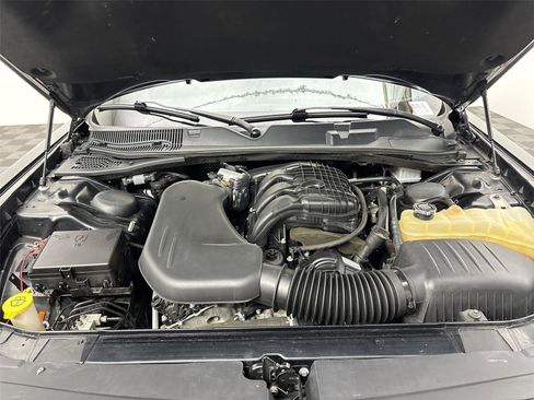 Used 2018 Dodge Challenger SXT Plus RWD image 20