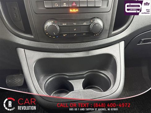 Used 2017 Mercedes-Benz Metris Passenger image 26