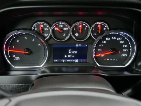Used 2021 Chevrolet Silverado 2500 LT AWD/4WD image 35