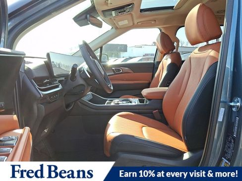 New 2026 Kia Carnival SX w/ SX Dark Edition Package image 10