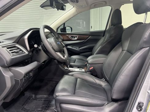 Certified 2025 Subaru Ascent Touring w/ Popular Package #2 AWD/4WD image 11