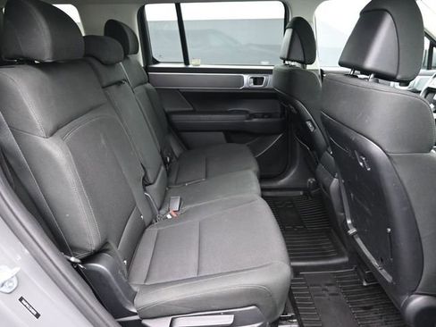Used 2025 Hyundai Santa Fe SE FWD image 34