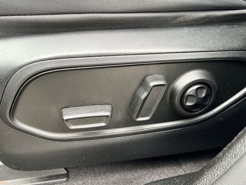 Used 2021 Jeep Grand Cherokee L Limited image 27