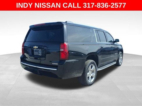 Used 2018 Chevrolet Suburban Premier image 8