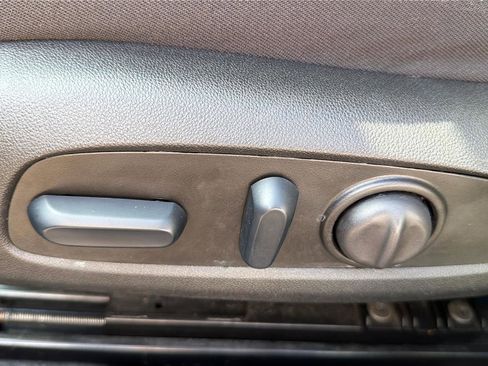 Used 2023 Chevrolet Malibu LT image 19