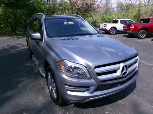 Used 2014 Mercedes-Benz GL 450 4MATIC image 2