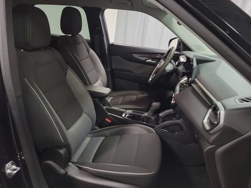 Used 2025 Chevrolet TrailBlazer LT FWD image 27