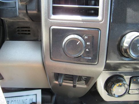 Used 2021 Ford F550 4x4 Crew Cab Super Duty image 38